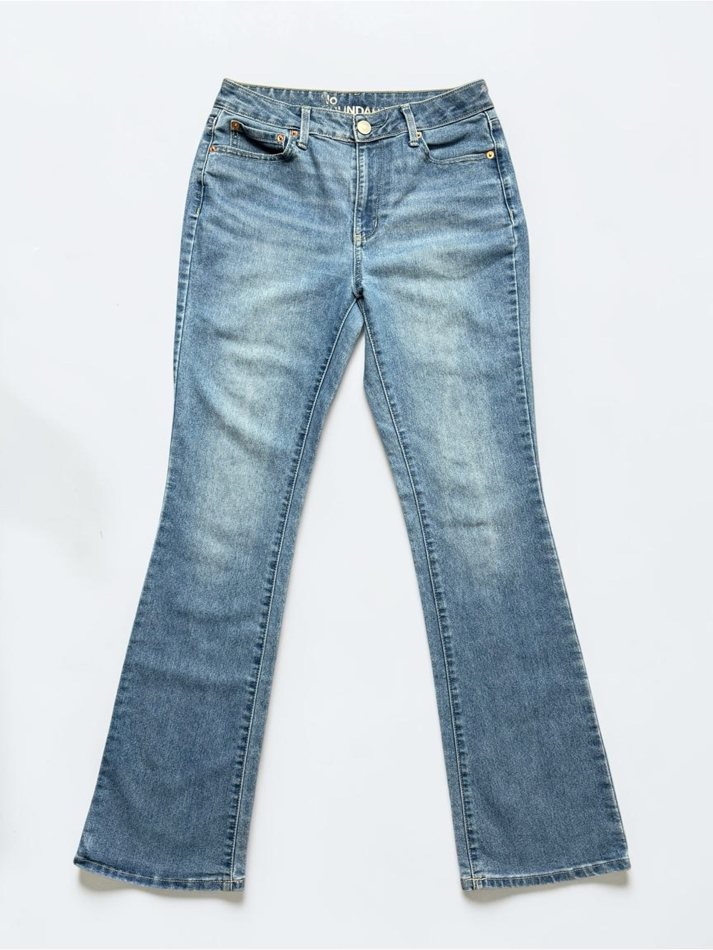 No Boundaries 5-Pocket Bootcut Mid-Rise Jeans | Light Wash | Women’s Size 8
